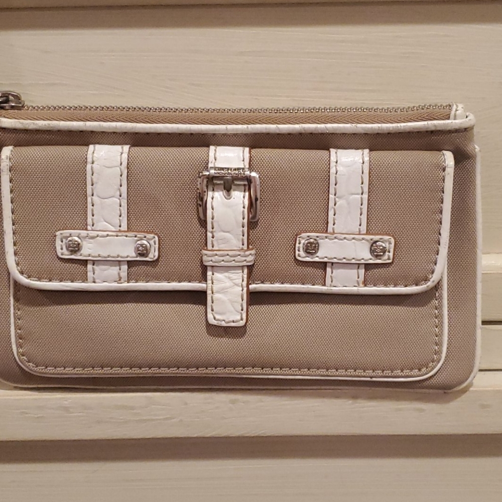 Michael Kors wristlet
